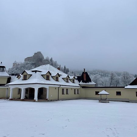 Penzion U Dvoch Levov Оравски Подзамок Екстериор снимка