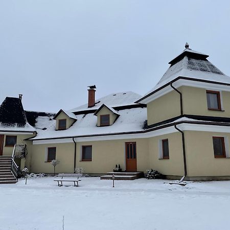 Penzion U Dvoch Levov Оравски Подзамок Екстериор снимка